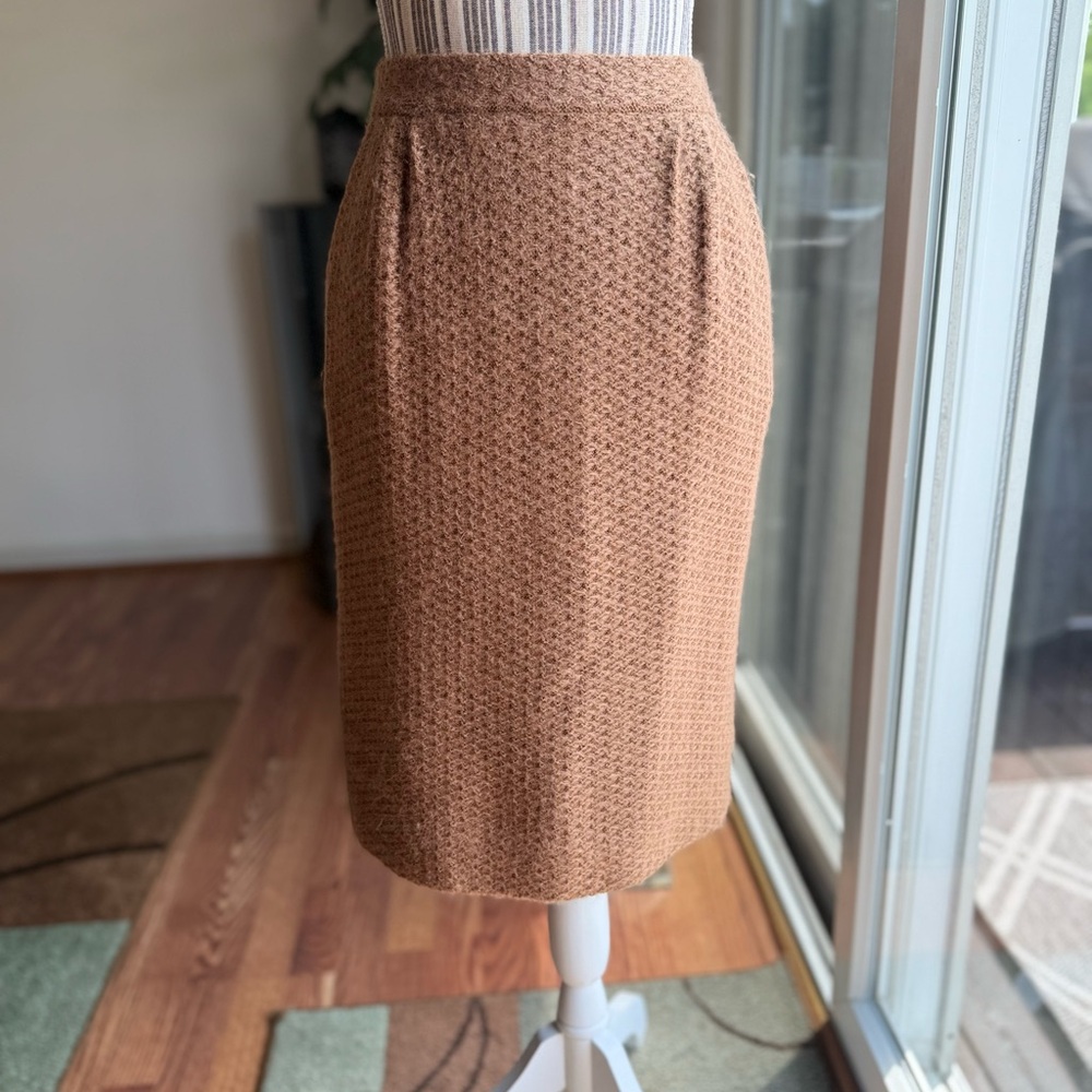 St. John  Skirt W/Pockets